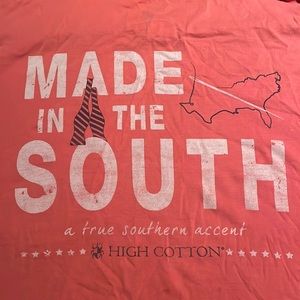 High Cotton Salmon colored T in good condition, Size Large